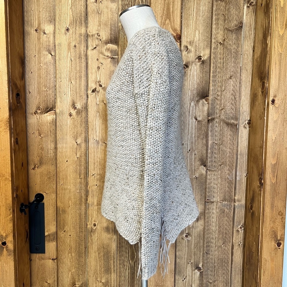 BKE Medium Neutral Tan Wool Sweater Suede Fringe Boho Western Casual - Picture 3 of 8